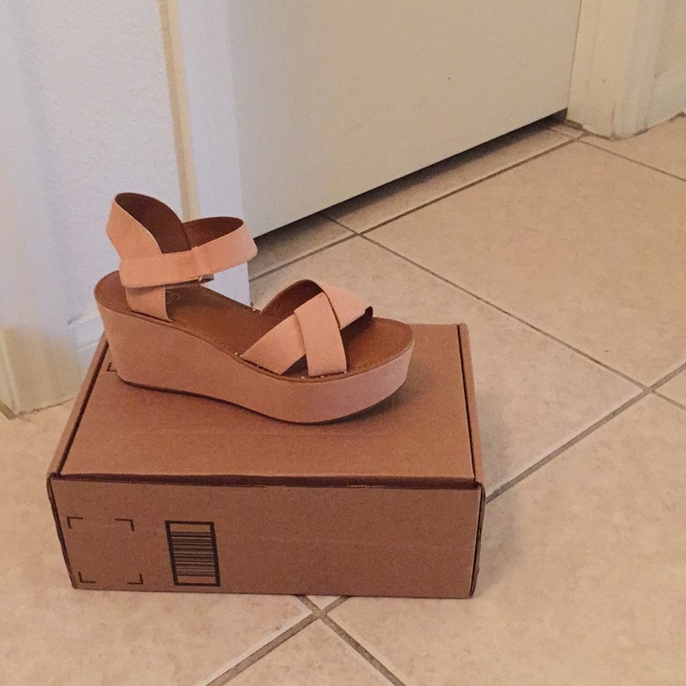 Wedge Sandel Brand New
